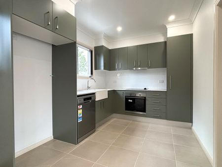 Modern, Stylish & Private! - Photo 5