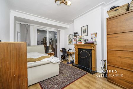 3 bedroom semi-detached house to rent - Photo 3