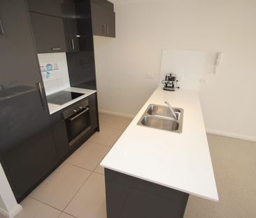 The Perfect Postcode! - Photo 6