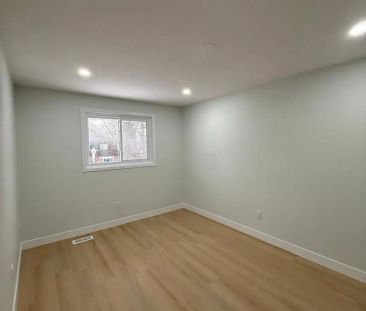 21 VINCENT CRESCENT - Photo 6