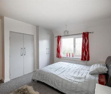 4 bedroom terraced house to rent - Photo 3