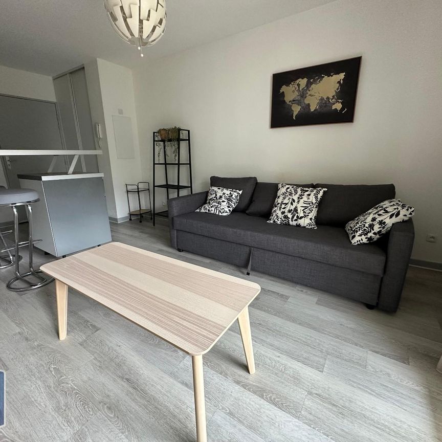 Location Appartement 2 pièces 43m² AVIGNON 84000 - Photo 1