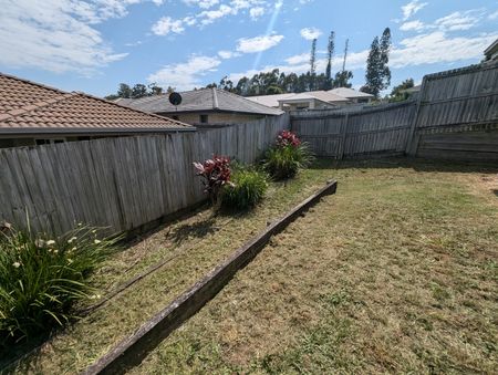 8 Sapphire Place, Pimpama QLD 4209 - House For Rent | Domain - Photo 5