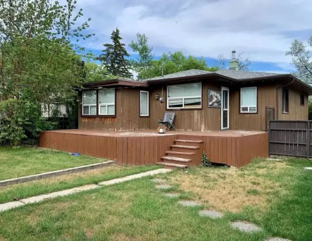 103 11A Street NE Calgary AB T2E 4N7 | 103 11A Street NE, Calgary - Photo 1