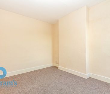 2 bed Flat for Rent - Photo 3