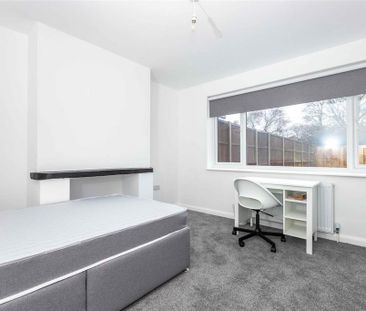 5 bedroom semi-detached house to rent - Photo 1