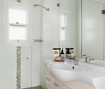 5 Riverview Parade, North Manly, NSW 2100 - Photo 2