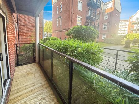 2 bedroom apartment to rent Briton Street, Southampton, SO14 - Photo 4