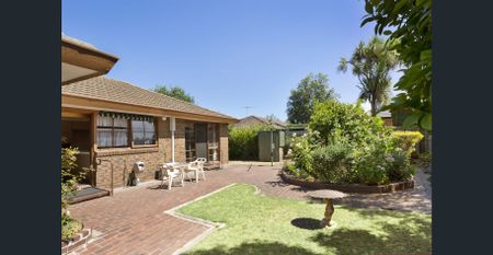 Family Home - Photo 3