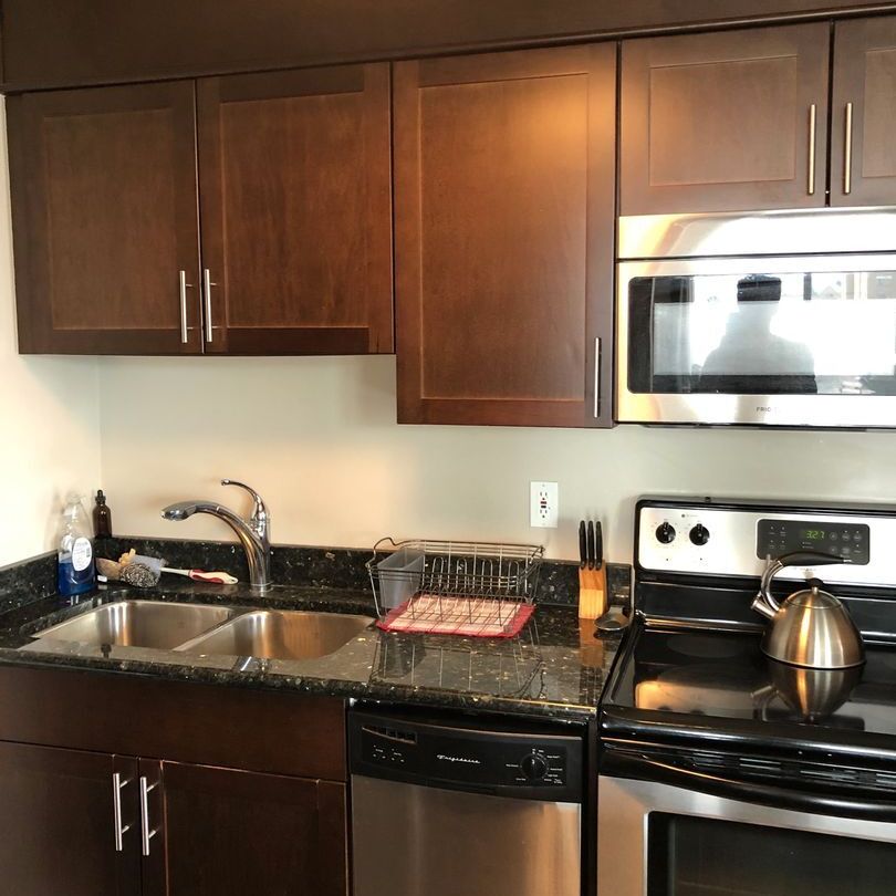 2 Bedroom Condo Downtown - Photo 1