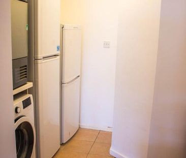 1 bedroom house of multiple occupation to rent - Photo 2