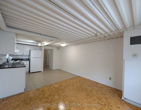 806 Lansdowne Avenue #505 - Photo 4