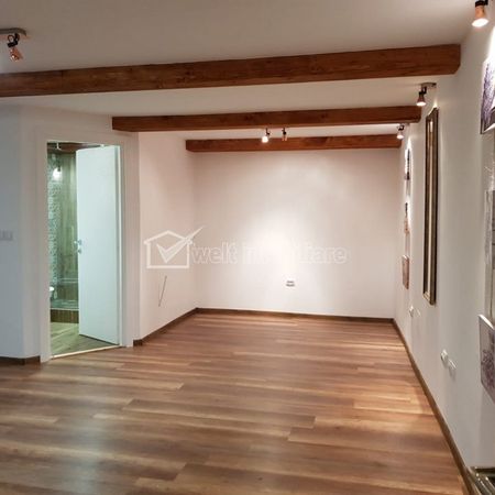 Apartament modern, zona Platinia - Fotografie 3