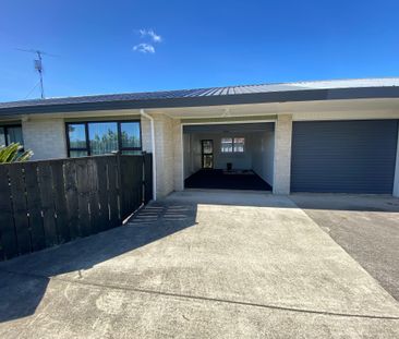 Charming 3 Bedroom Unit in Pukekohe - Photo 2