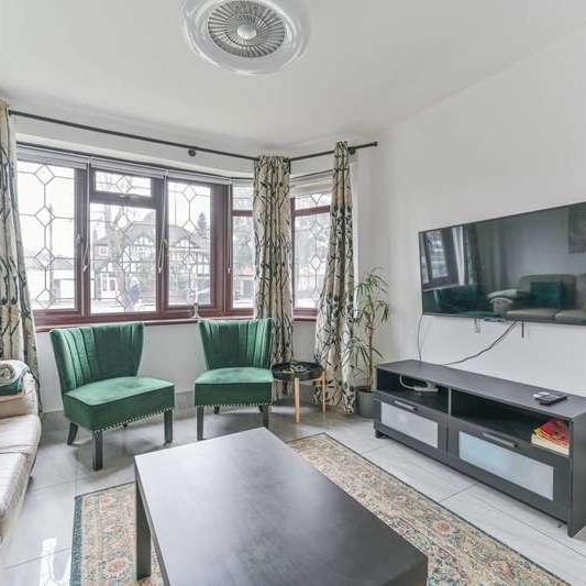 London Road, Mitcham, CR4 - Photo 1