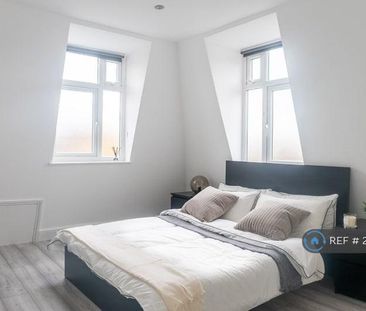 1 bedroom in a house share to rent - Photo 5