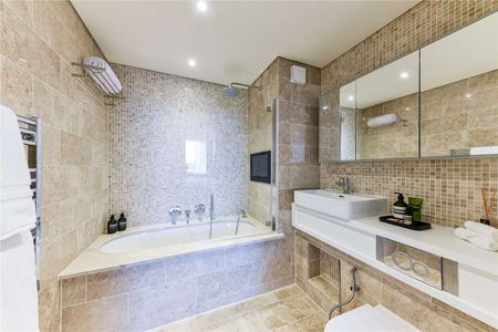 Modern two double bedroom apartment moments away from Baker Street - Photo 2