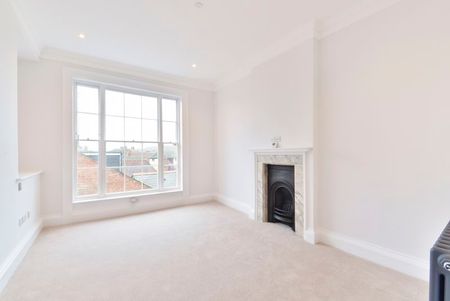 High Street, Godalming - 2 bedrooms Property for lettings - Seymours - Photo 2