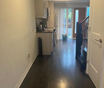 For Lease - 1040 Portage Parkway Unit# 54, Vaughan, Ontario - Photo 4