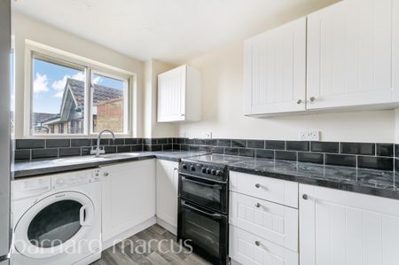 Redford Close, ., Feltham - Photo 5