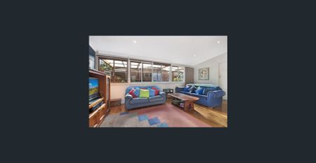 LEVEL FAMILY HOME - Photo 2