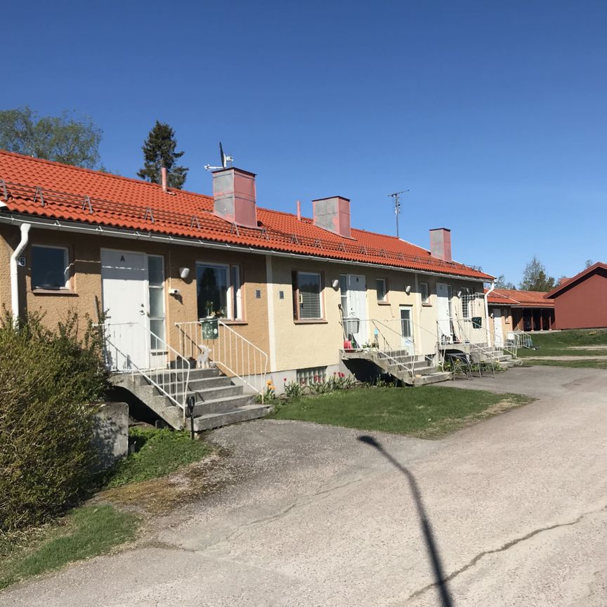 Smedjevägen: Mysig radhusetta med uteplats - Foto 1