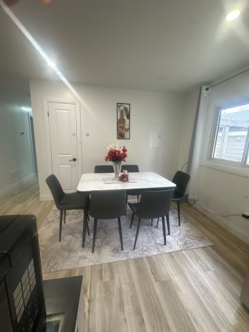 For Lease - 186 Natchez Road, Kitchener, Ontario - Photo 2