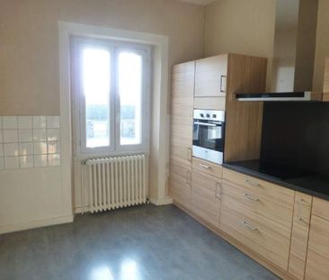Pour visiter, appeler le 02.23.55.91.17 ERBREE. Cette maison de bou... - Photo 5