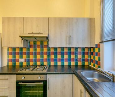 2 bedroom terraced house to rent - Photo 3