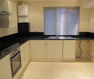 LincolnWay, Midway, SWADLINCOTE - Photo 2