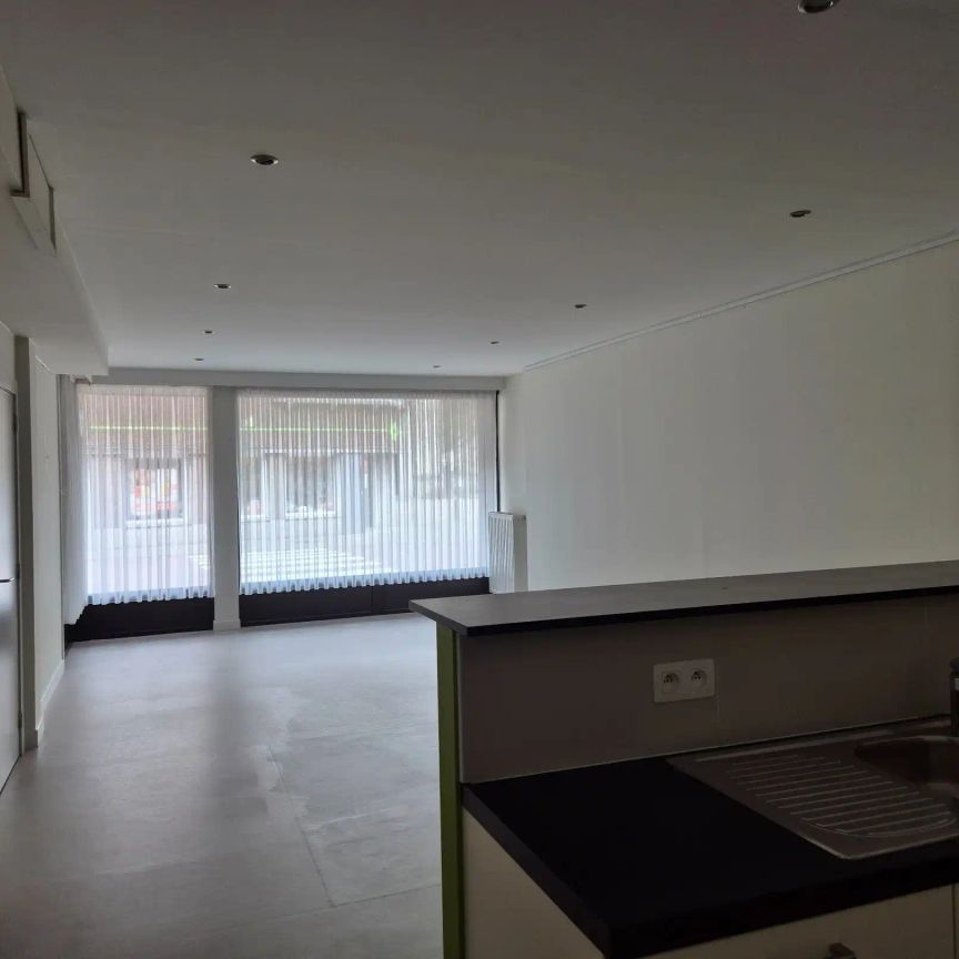 Gelijkvloers appartement met 1 slaapkamer - Photo 1