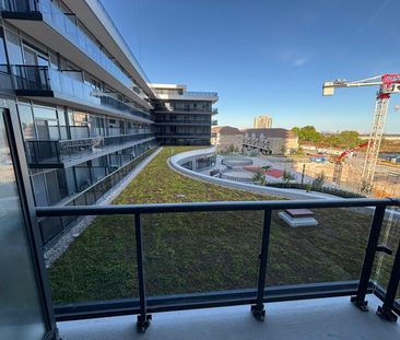 For Lease - 5081 Hurontario Street Unit# 402, Mississauga, Ontario - Photo 2