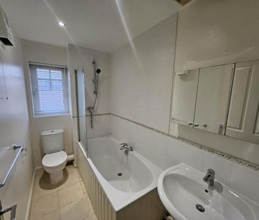 2 bedroom terraced house to rent - Photo 2