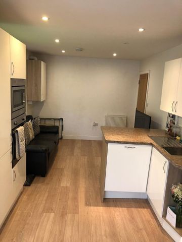 2 bedroom flat to rent - Photo 5