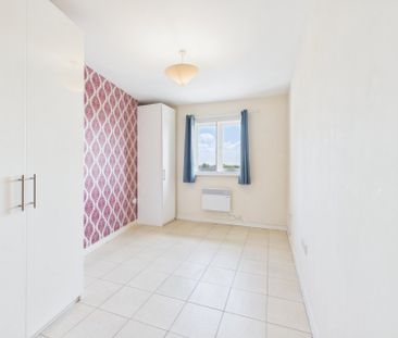 Aspects Court, Slough, Berkshire,SL1 - Photo 3