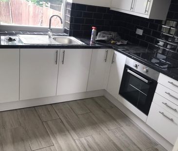 3 Bed Semi-Detached House, Hartley Brook Road, S5 - Photo 5