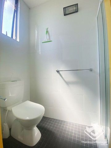 Furnished Oversize Studio Available 26/11/2025 - Photo 3