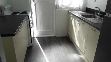 Property Management5/7 Cebalo Place, Mount Wellington - Unit for Rent - Photo 4