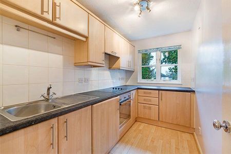 1 bedroom flat to rent - Photo 4