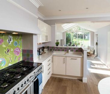 4 bedroom house to rent - Photo 1