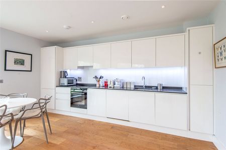 Mackenzie House, London, SW6, London - Photo 3