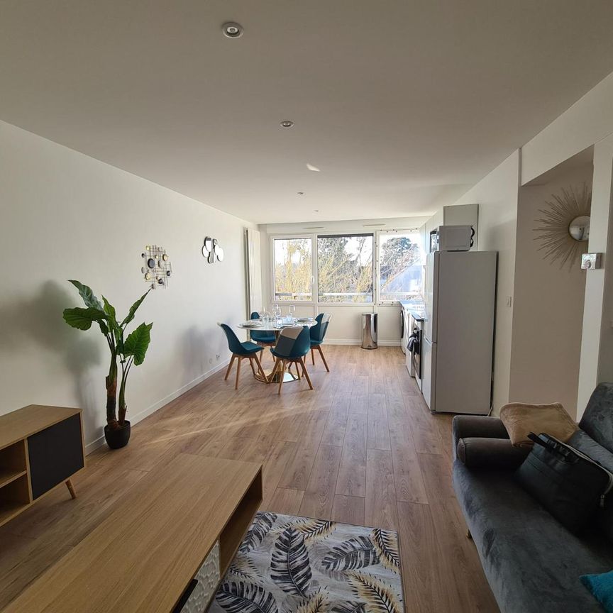 Location Appartement 5 pièces 89m² ANGERS 49000 - Photo 1