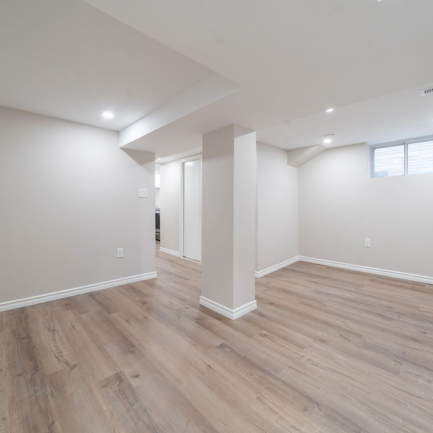 For Lease - 200 Aldercrest Road Unit# Basement, Toronto, Ontario - Photo 1