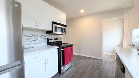 For Lease - 42 Witty Avenue, Ingersoll, Ontario - Photo 3