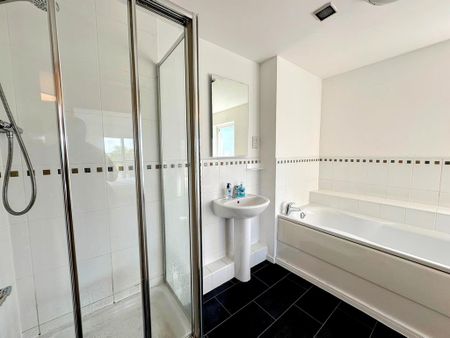 2 bedroom apartment to rent - Photo 5