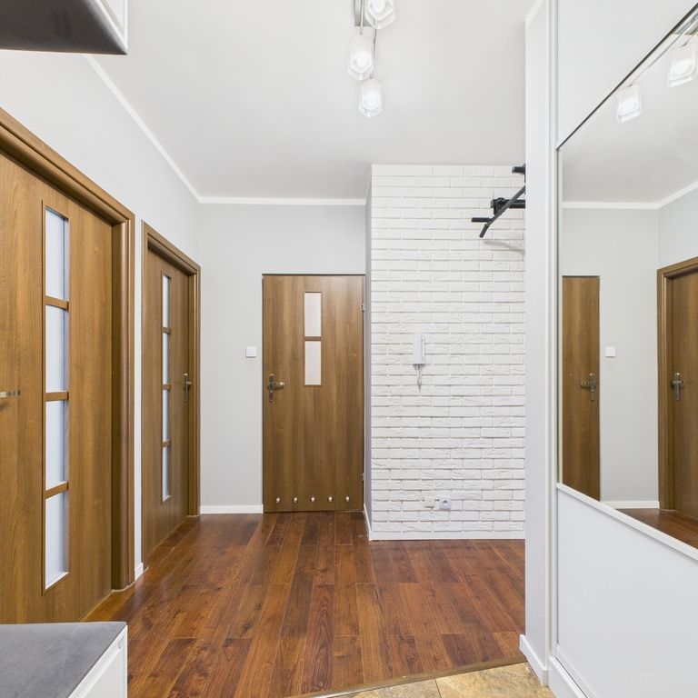 Zadbane mieszkanie na wynajem – Ząbki, ul. Orla - Zdjęcie 1