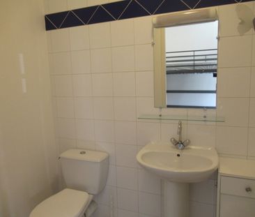 Studio 15 m2 ANGERS arrêt TRAM ELYSEE - Photo 3