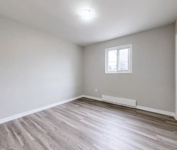 For Lease - 362 Elgin Court Unit# 3, Oshawa, Ontario - Photo 2