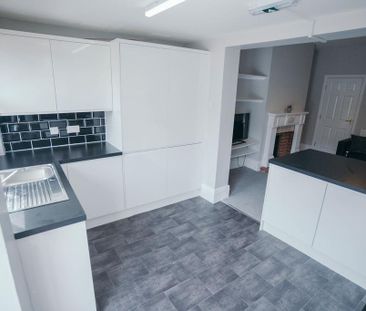 5 bedroom house share to rent - Photo 2