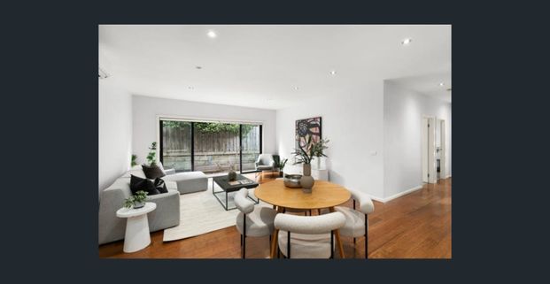 Spacious & Stylish - Photo 1